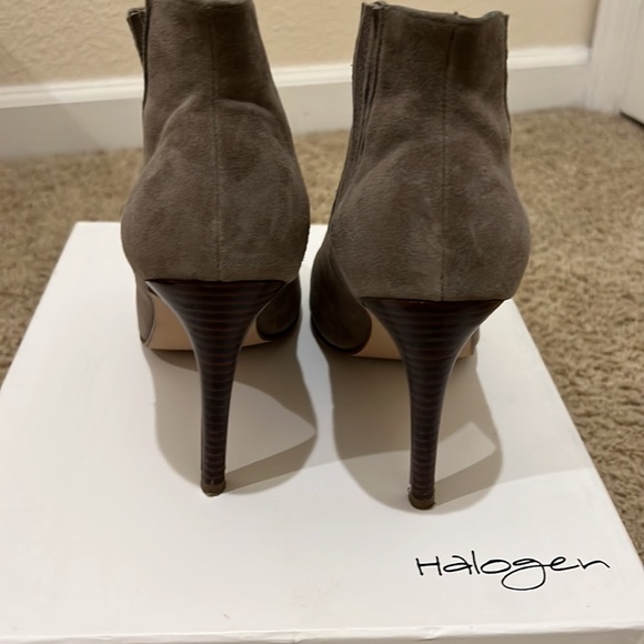 Halogen booties - Picture 2 of 4